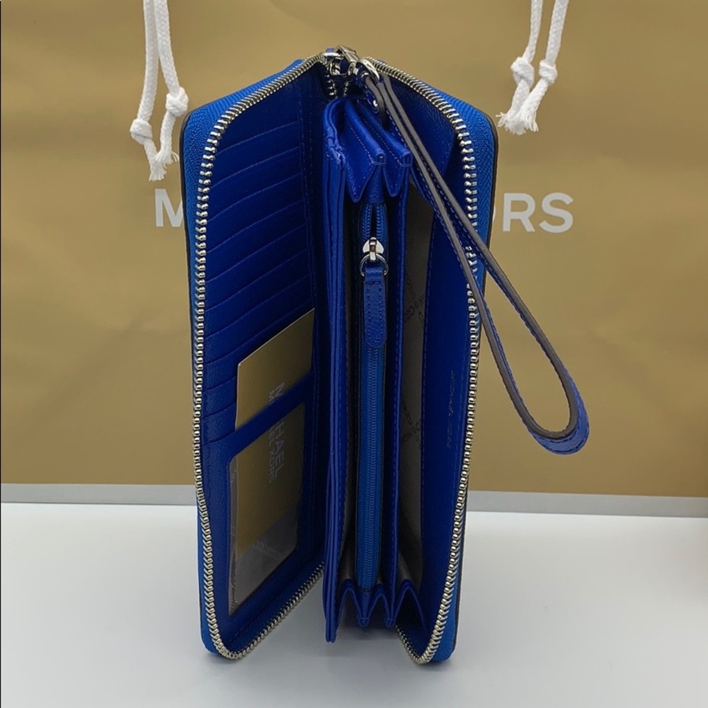 MICHAEL KORS JET SET TRAVEL LG TRVL CONTINENTAL - Picture 12 of 16